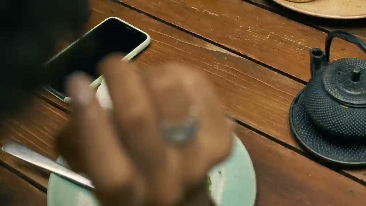Restaurant scene